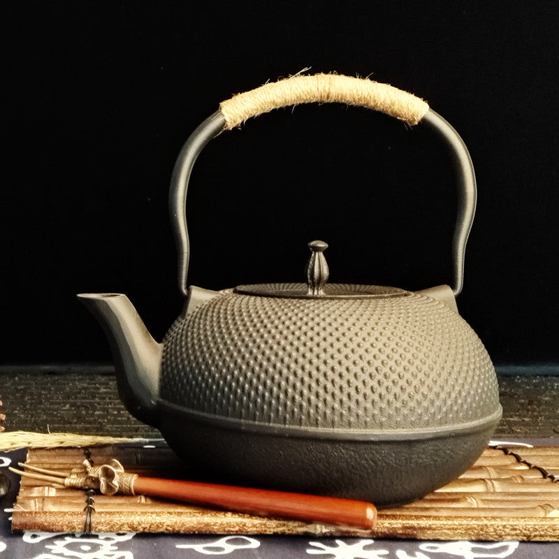 Cast Iron Kettle with Strainer for Tea